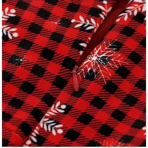 NWOT Bbonfinedress Buffalo Check Snowflake Fit & Flare Dress, Size M - Picture 4 of 7